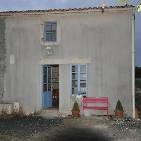 Holiday home Chez Gerard Saint-Martin-Lars-en-Sainte-Hermine